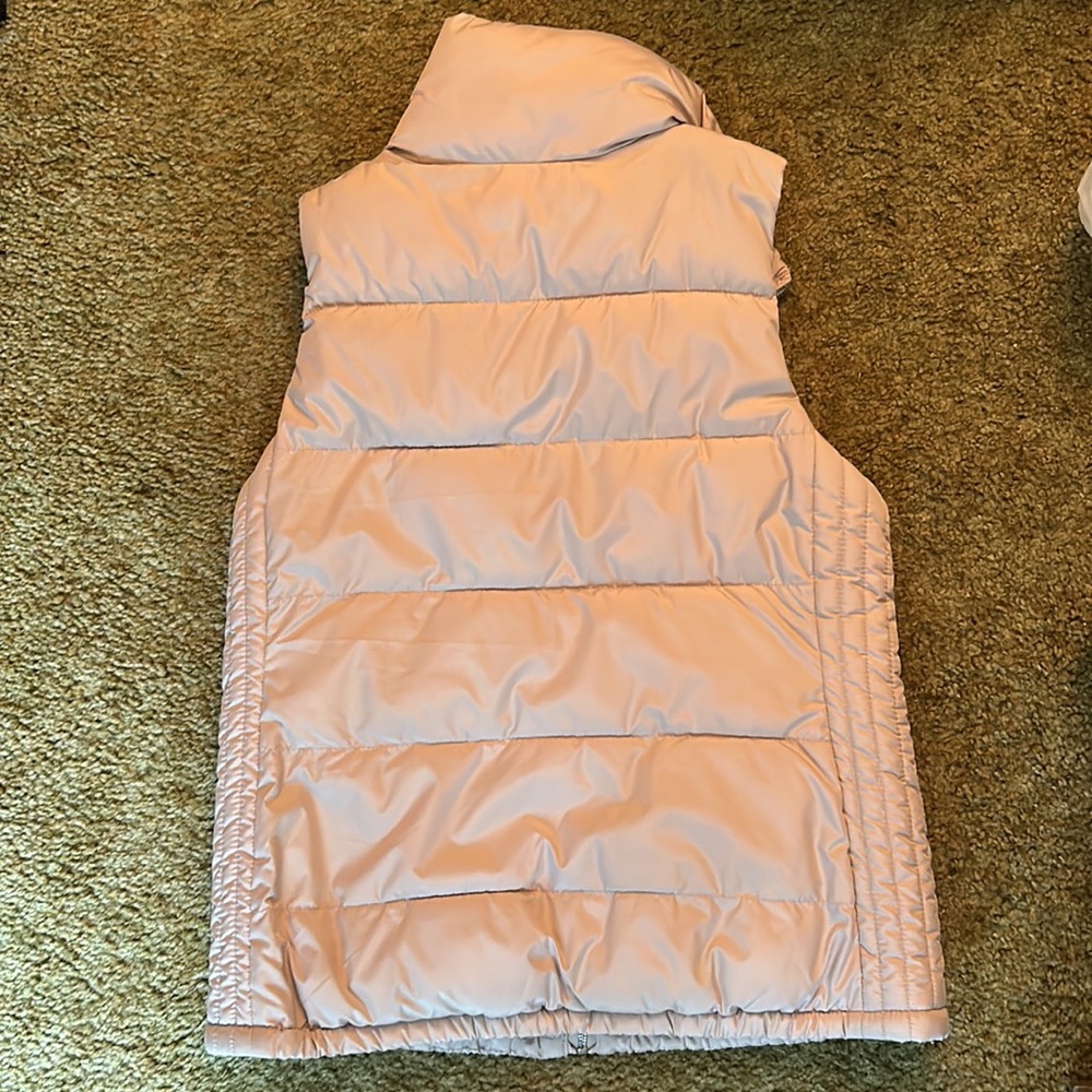 Old Navy Puffer Vest - Picture 5 of 9